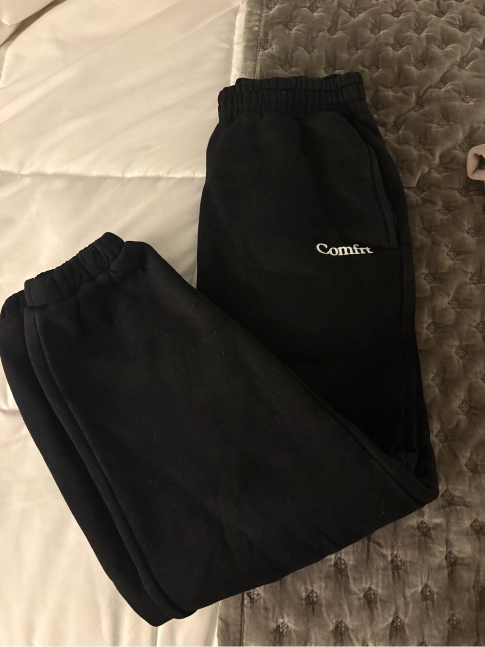Comfrt Black Jogger Sweatpants
